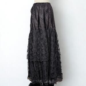 Vintage Black Elegant Tiered Lace Maxi Skirt Dark Romantic Vampire Witchy